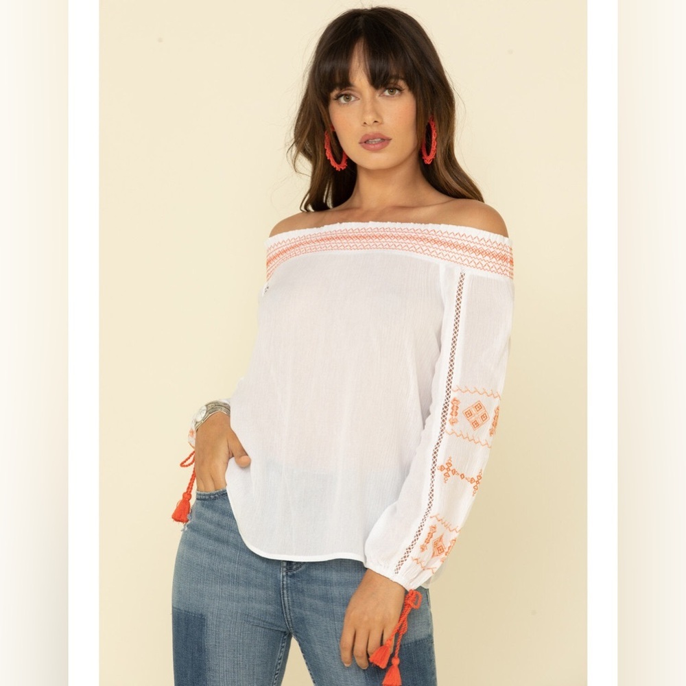 WRANGLER WOMEN'S EMBROIDERED TASSEL OFF SHOULDER TOP WHITE ORANGE SIZE MEDIUM